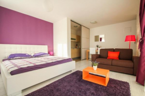Отель Apartment Gloria  Трогир